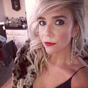 Meet your Posher, Genevieve